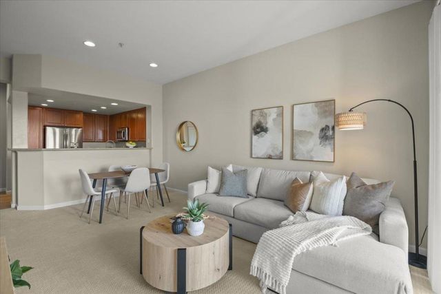 1883 Agnew Road 311, Santa Clara, CA 95054