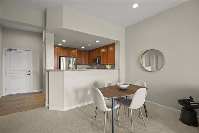 1883 Agnew Road 311, Santa Clara, CA 95054