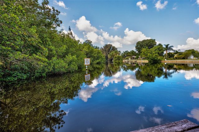 102 DICKMAN DRIVE SW, Ruskin, FL 33570