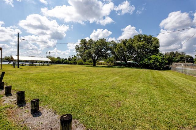 102 DICKMAN DRIVE SW, Ruskin, FL 33570