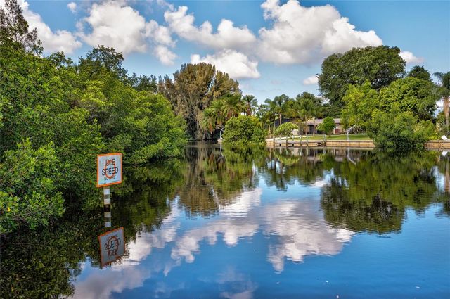 102 DICKMAN DRIVE SW, Ruskin, FL 33570