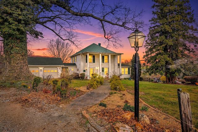 4015 Mud Lick RD, Roanoke, VA 24018