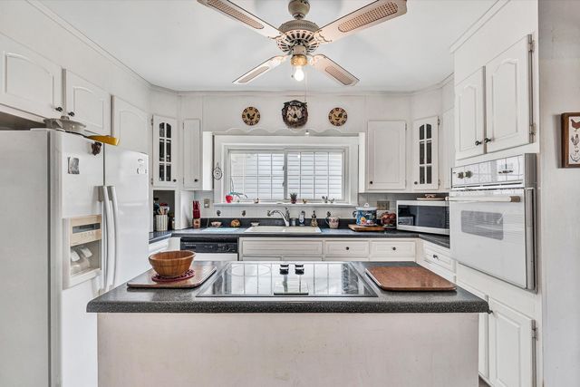 4015 Mud Lick RD, Roanoke, VA 24018