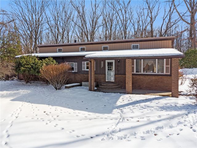 2184 Whites Hill Road, Hempfield Twp, PA 15601