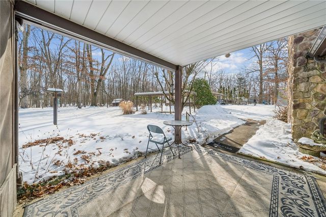 2184 Whites Hill Road, Hempfield Twp, PA 15601