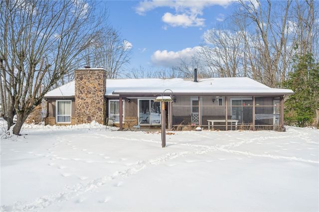 2184 Whites Hill Road, Hempfield Twp, PA 15601