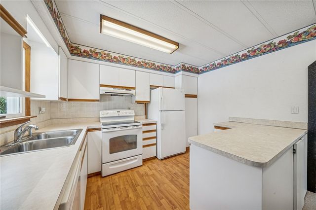 2184 Whites Hill Road, Hempfield Twp, PA 15601