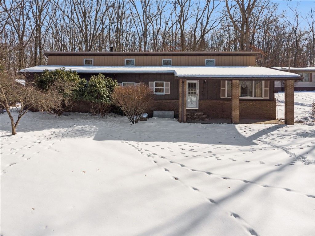 2184 Whites Hill Road, Hempfield Twp, PA 15601