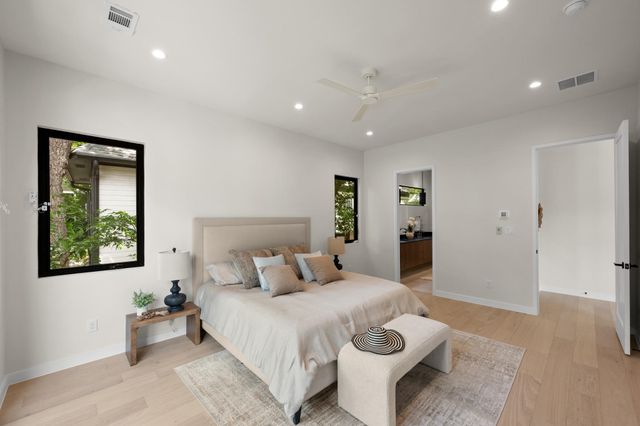 1514 NEWTON ST, Austin, TX 78704