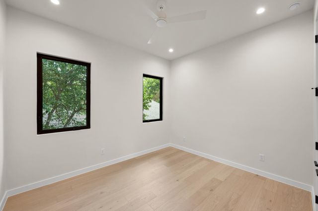 1514 NEWTON ST, Austin, TX 78704