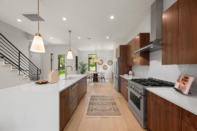 1514 NEWTON ST, Austin, TX 78704