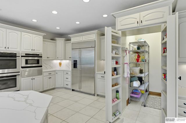 7191 S 240th Street, Gretna, NE 68028