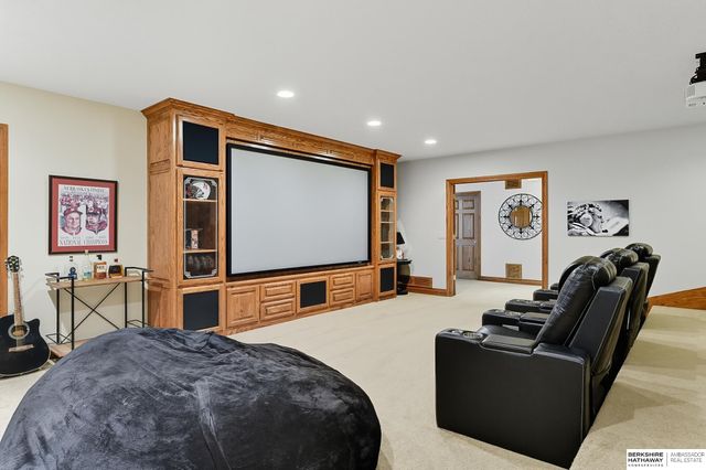 7191 S 240th Street, Gretna, NE 68028