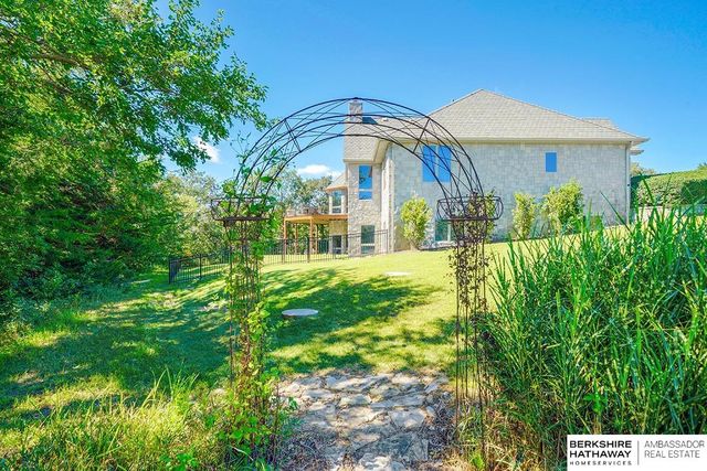 7191 S 240th Street, Gretna, NE 68028