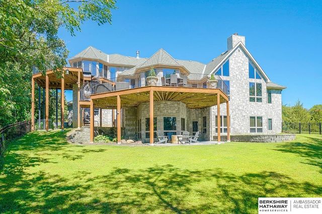 7191 S 240th Street, Gretna, NE 68028