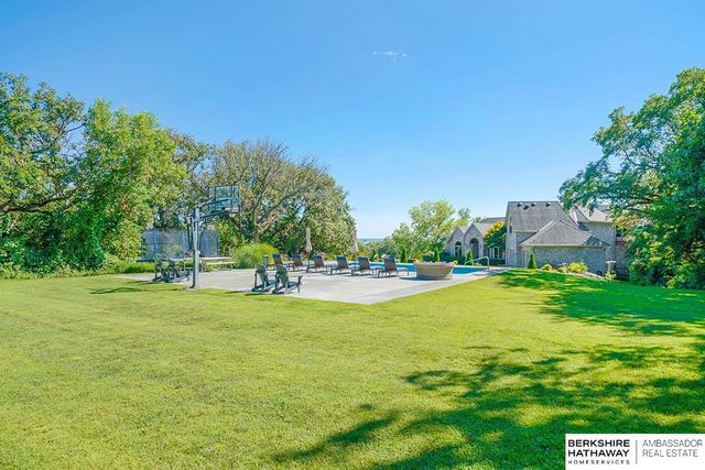 7191 S 240th Street, Gretna, NE 68028