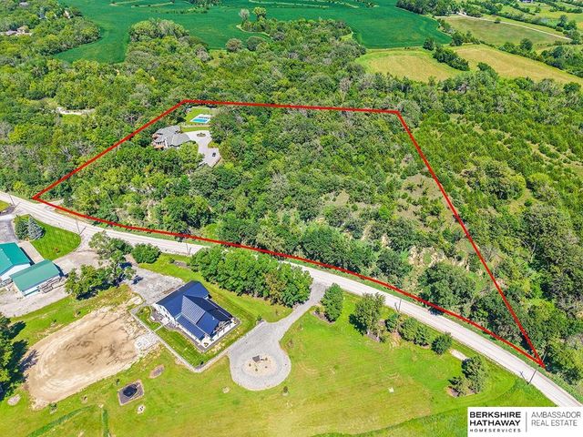 7191 S 240th Street, Gretna, NE 68028