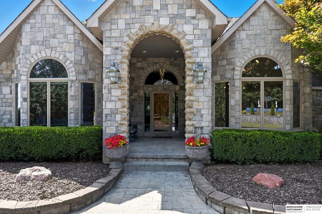 7191 S 240th Street, Gretna, NE 68028