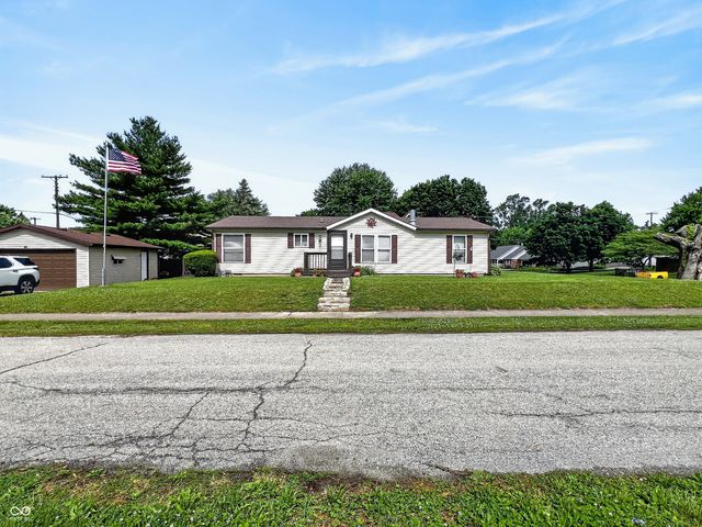 106 N East Street, Carthage, IN 46115