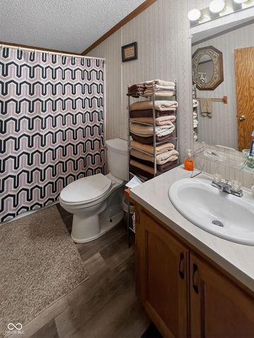 106 N East Street, Carthage, IN 46115