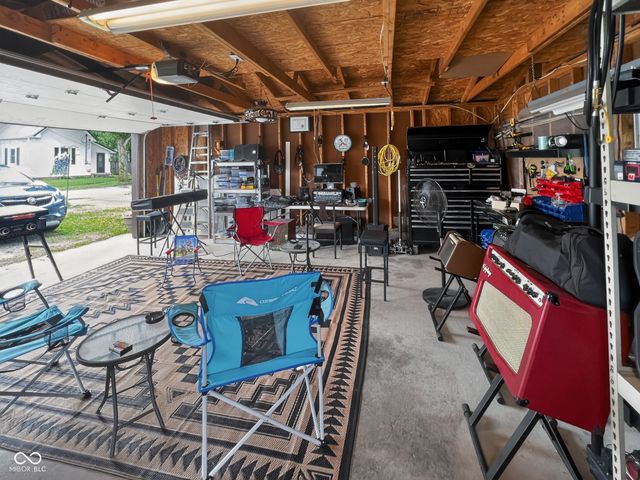 106 N East Street, Carthage, IN 46115