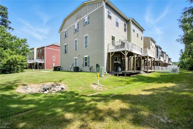 932 Parley PL, Chesapeake, VA 23323