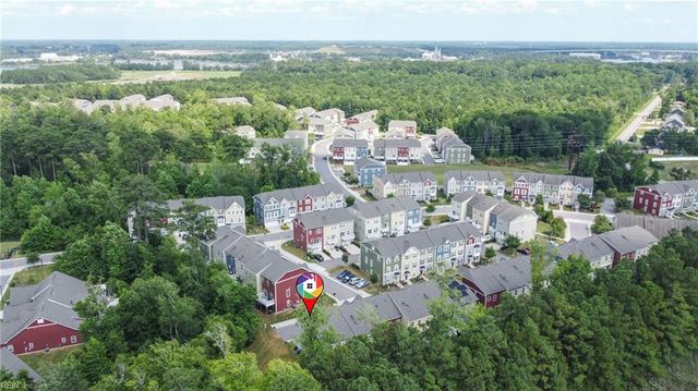 932 Parley PL, Chesapeake, VA 23323