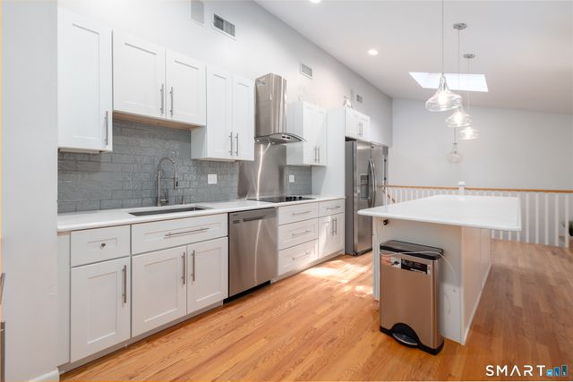 68 Heritage Drive, Naugatuck, CT 06770