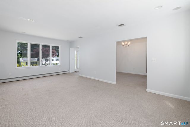 68 Heritage Drive, Naugatuck, CT 06770