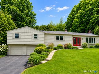 68 Heritage Drive, Naugatuck, CT 06770