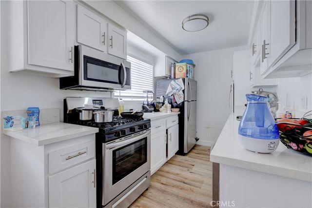 1720 Cerritos Avenue, Long Beach, CA 90813