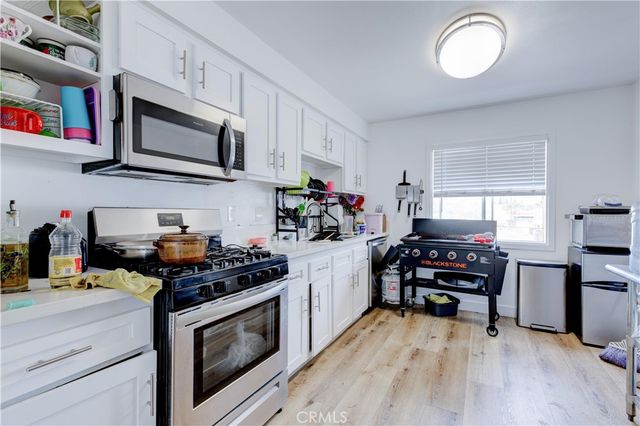 1720 Cerritos Avenue, Long Beach, CA 90813