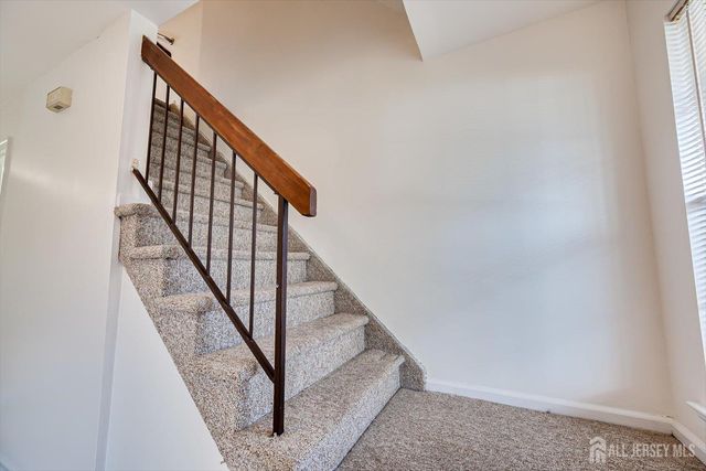 404 Maplecrest Road, Edison, NJ 08820