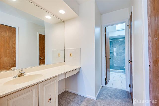 404 Maplecrest Road, Edison, NJ 08820