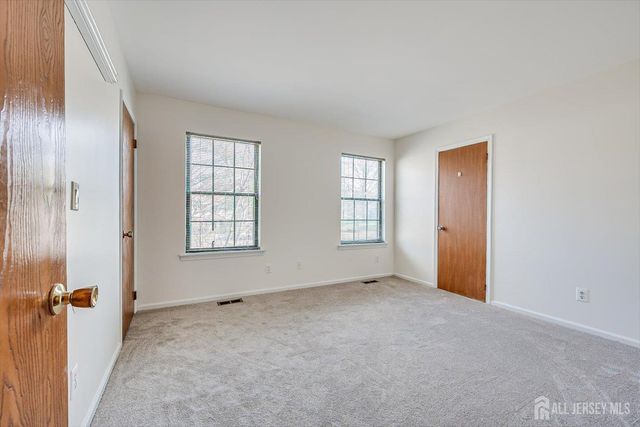 404 Maplecrest Road, Edison, NJ 08820