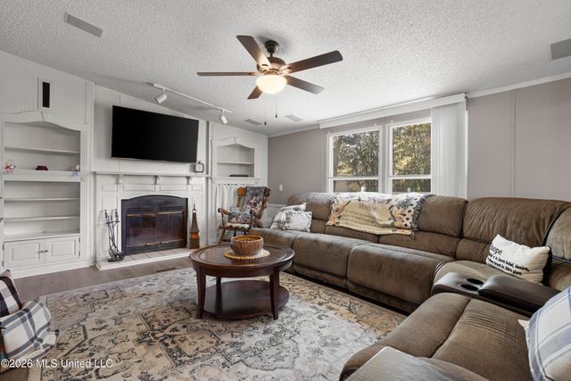 6124 Jim Ramsay Road, Vancleave, MS 39565