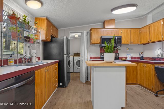 6124 Jim Ramsay Road, Vancleave, MS 39565