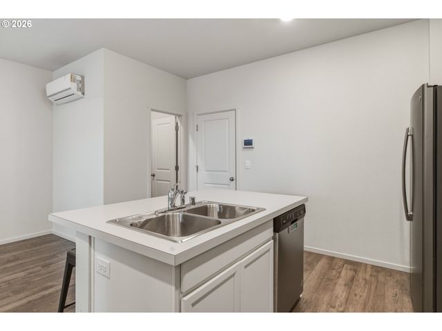 611 Ne 72ND St, Vancouver, WA 98665