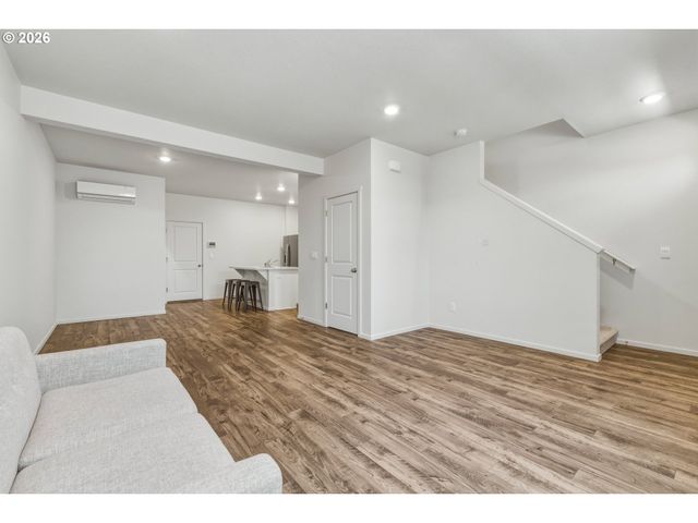 611 Ne 72ND St, Vancouver, WA 98665