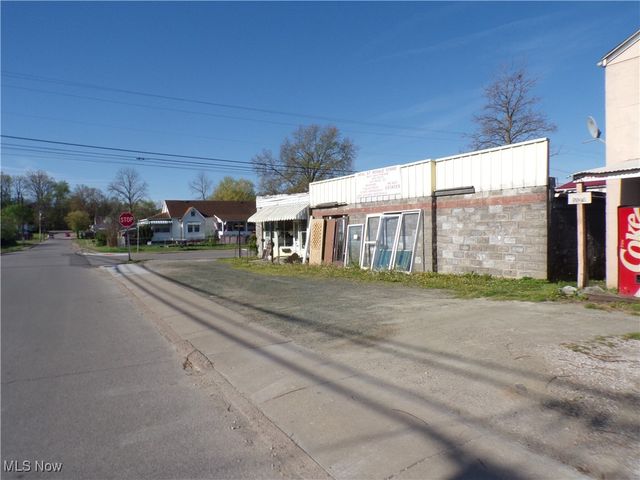 910 Neal Street, Parkersburg, WV 26101