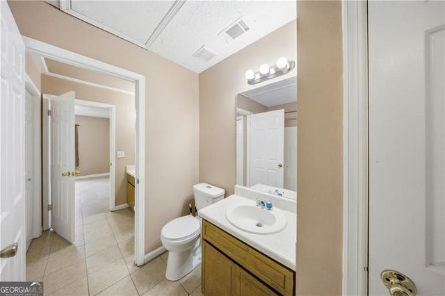 8811 W Chase Drive, Douglasville, GA 30134