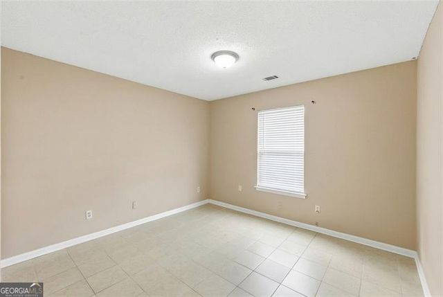 8811 W Chase Drive, Douglasville, GA 30134