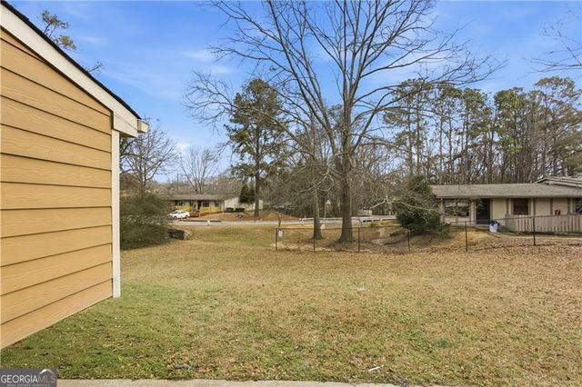 8811 W Chase Drive, Douglasville, GA 30134