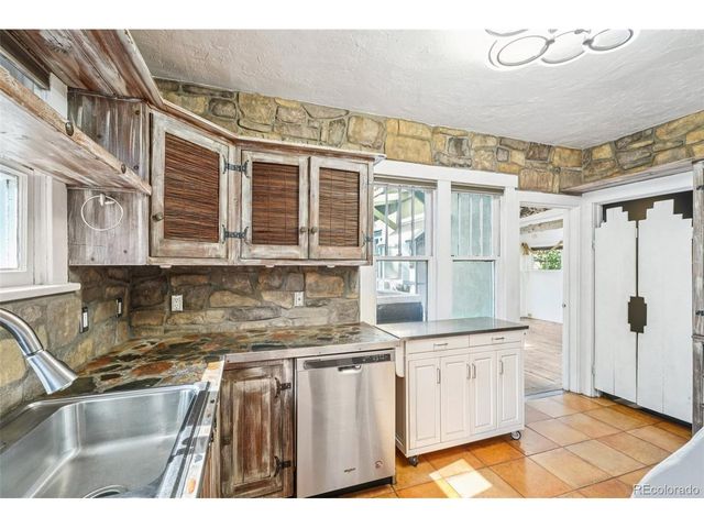 6 Alsace Way, Colorado Springs, CO 80906