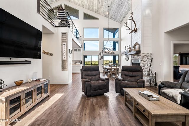 2262 Meadow Trail --, Overgaard, AZ 85933