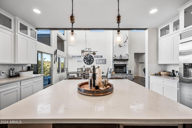 2262 Meadow Trail --, Overgaard, AZ 85933