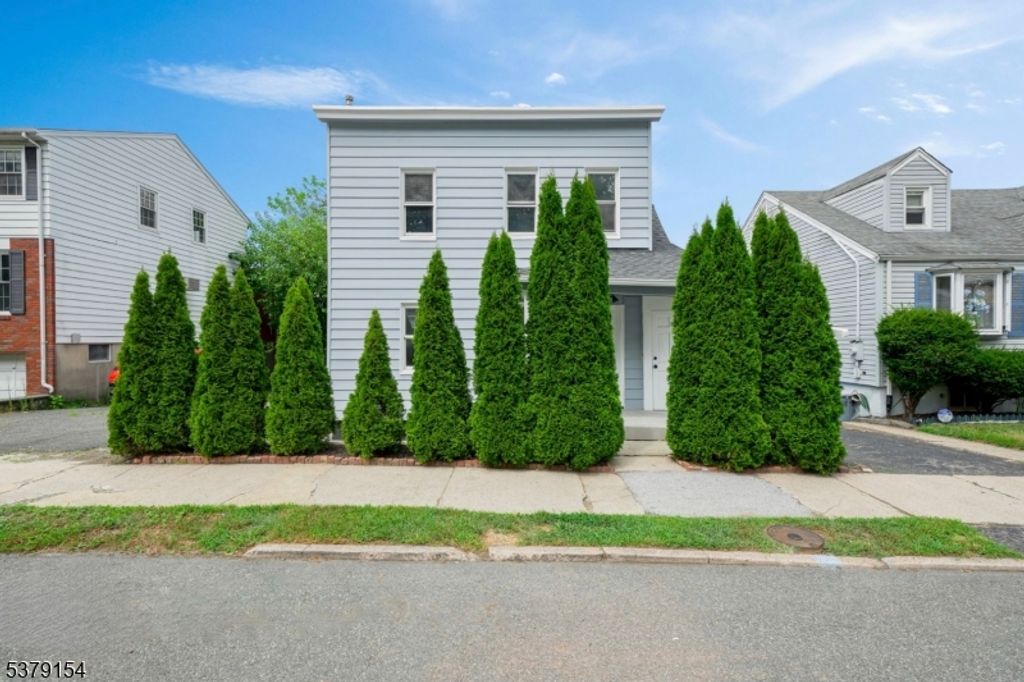74 Marcellus Ave, Woodland Park, NJ 07424