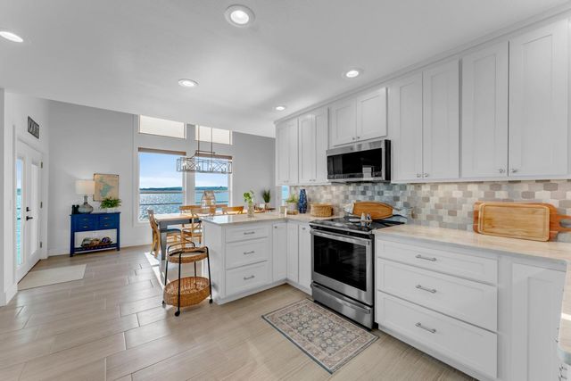 621 Waterway LN, Burnet, TX 78611