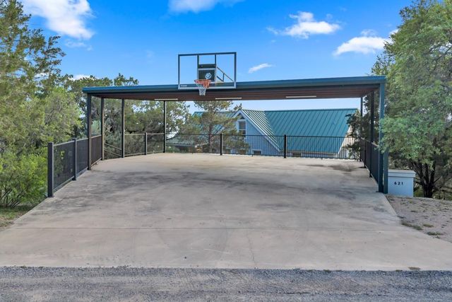 621 Waterway LN, Burnet, TX 78611