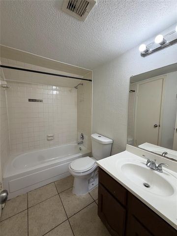 7841 Green Lawn Drive 7841, Houston, TX 77088